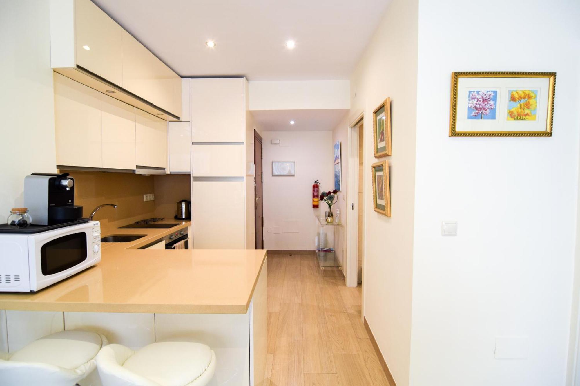 Malagueta Beachside Charm Lägenhet Málaga Exteriör bild