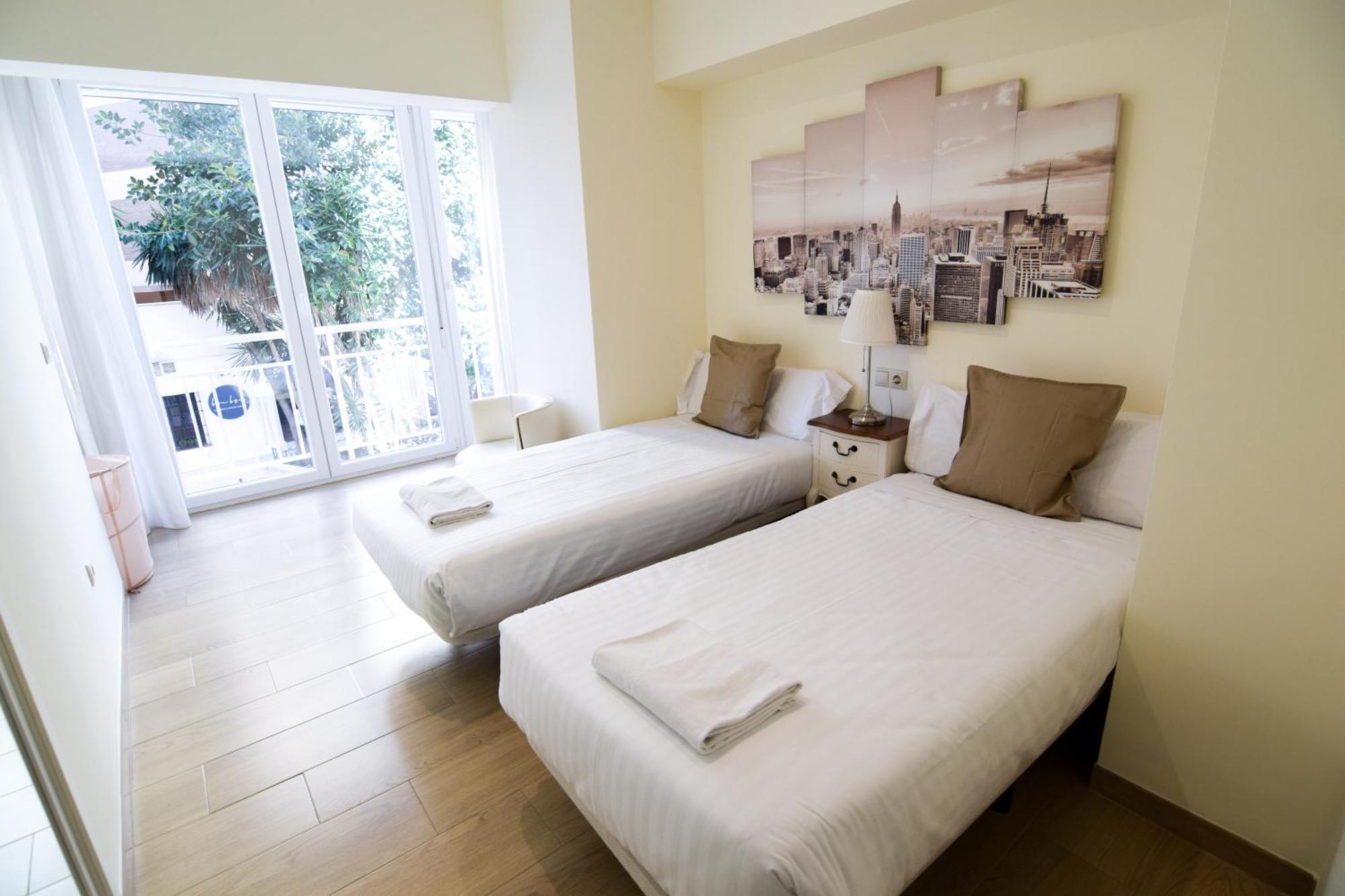Malagueta Beachside Charm Lägenhet Málaga Exteriör bild