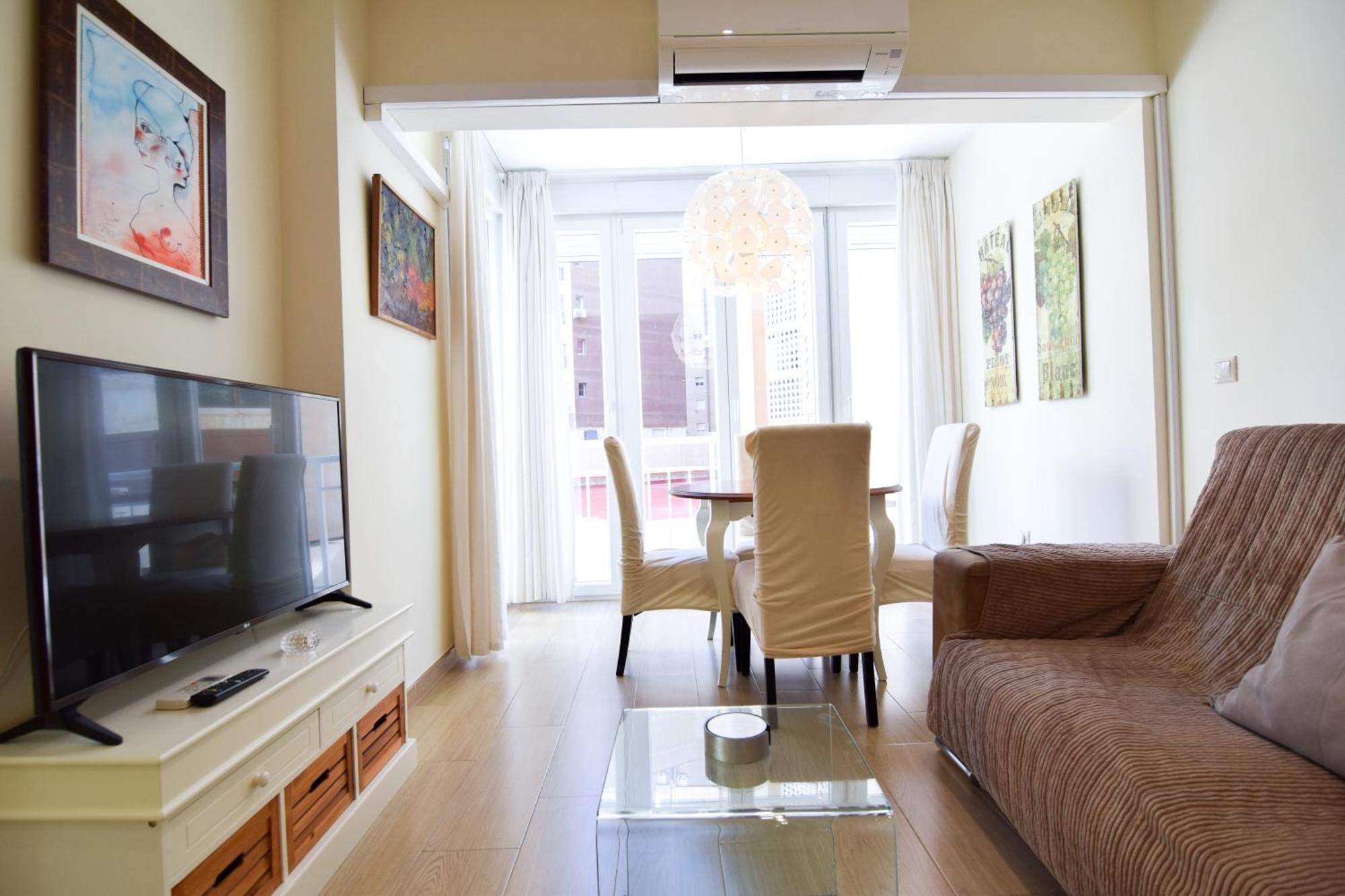Malagueta Beachside Charm Lägenhet Málaga Exteriör bild
